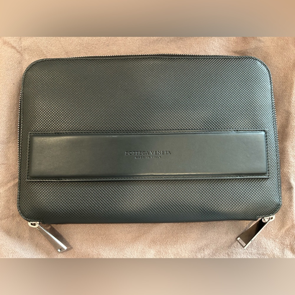 Bottega Veneta Marco Polo Document 580472 VMAW1 Leather Clutch Bag Black